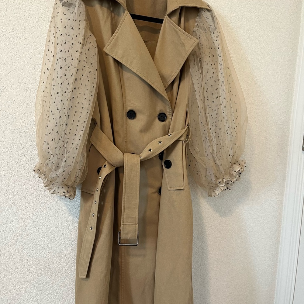 2018 HRH Collection Mayfair Coat